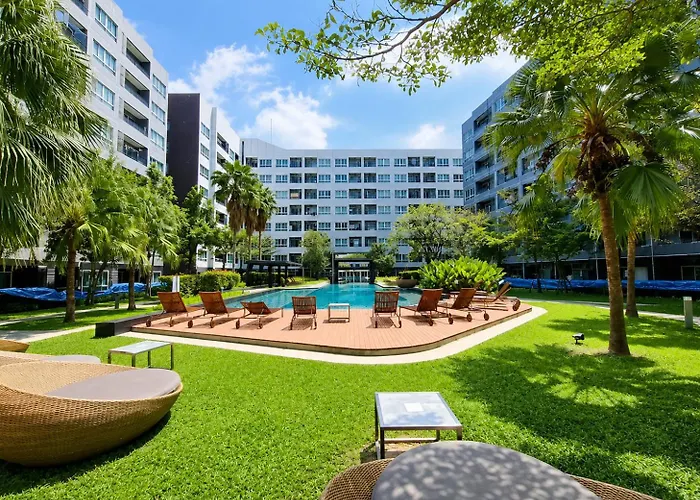 Spacious Near Bts Kitchen & Washer * Bangkok